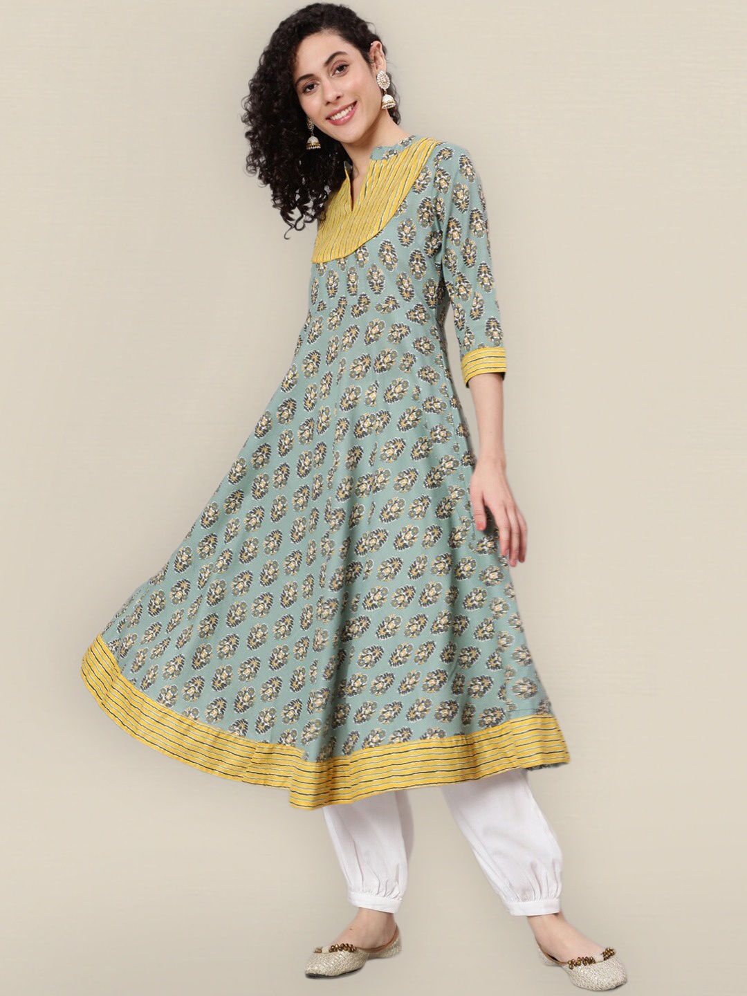 

Sangria Women Green & Yellow Printed Anarkali Kurta