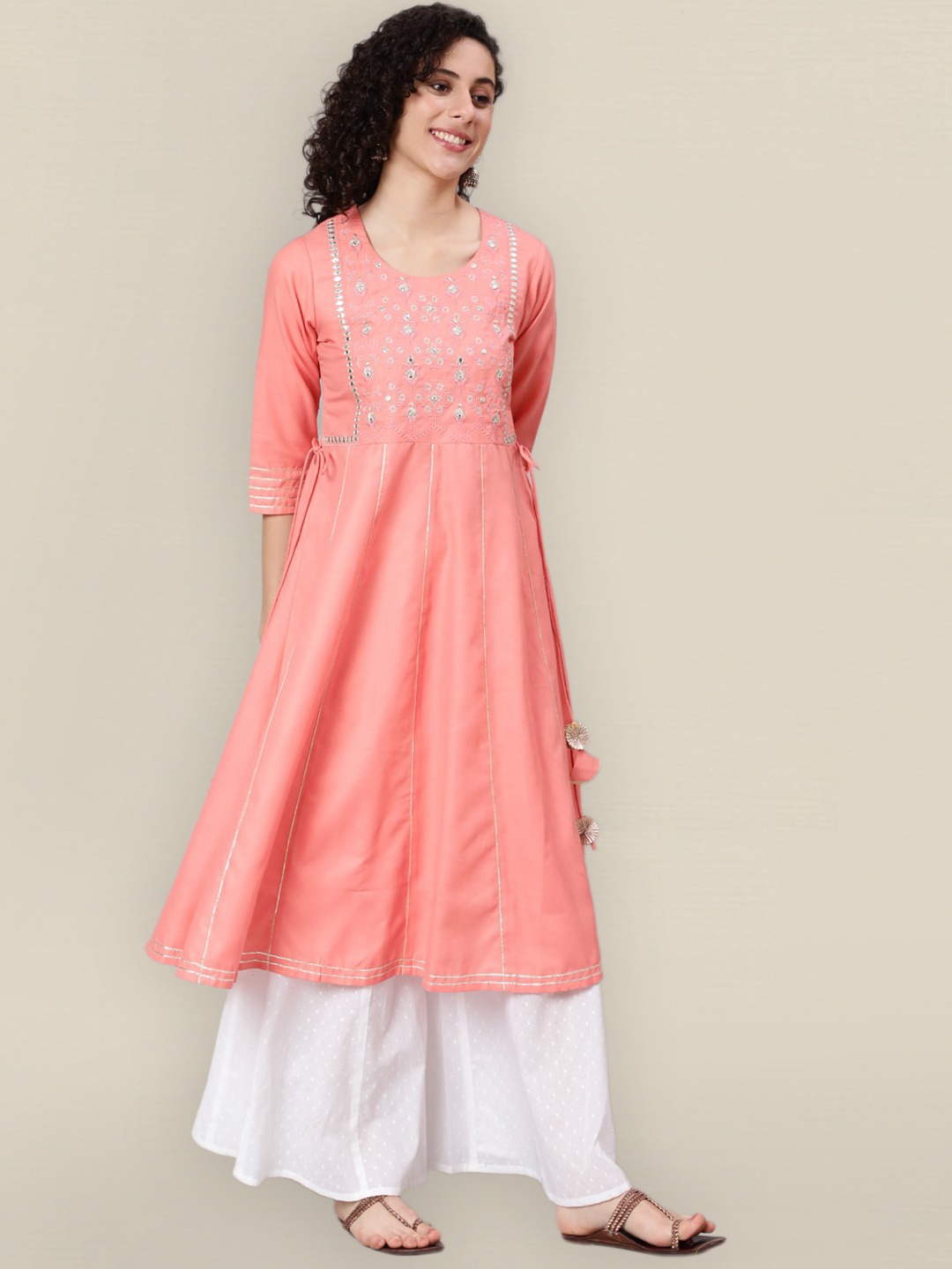 

Sangria Women Pink Embellished Anarkali Kurta