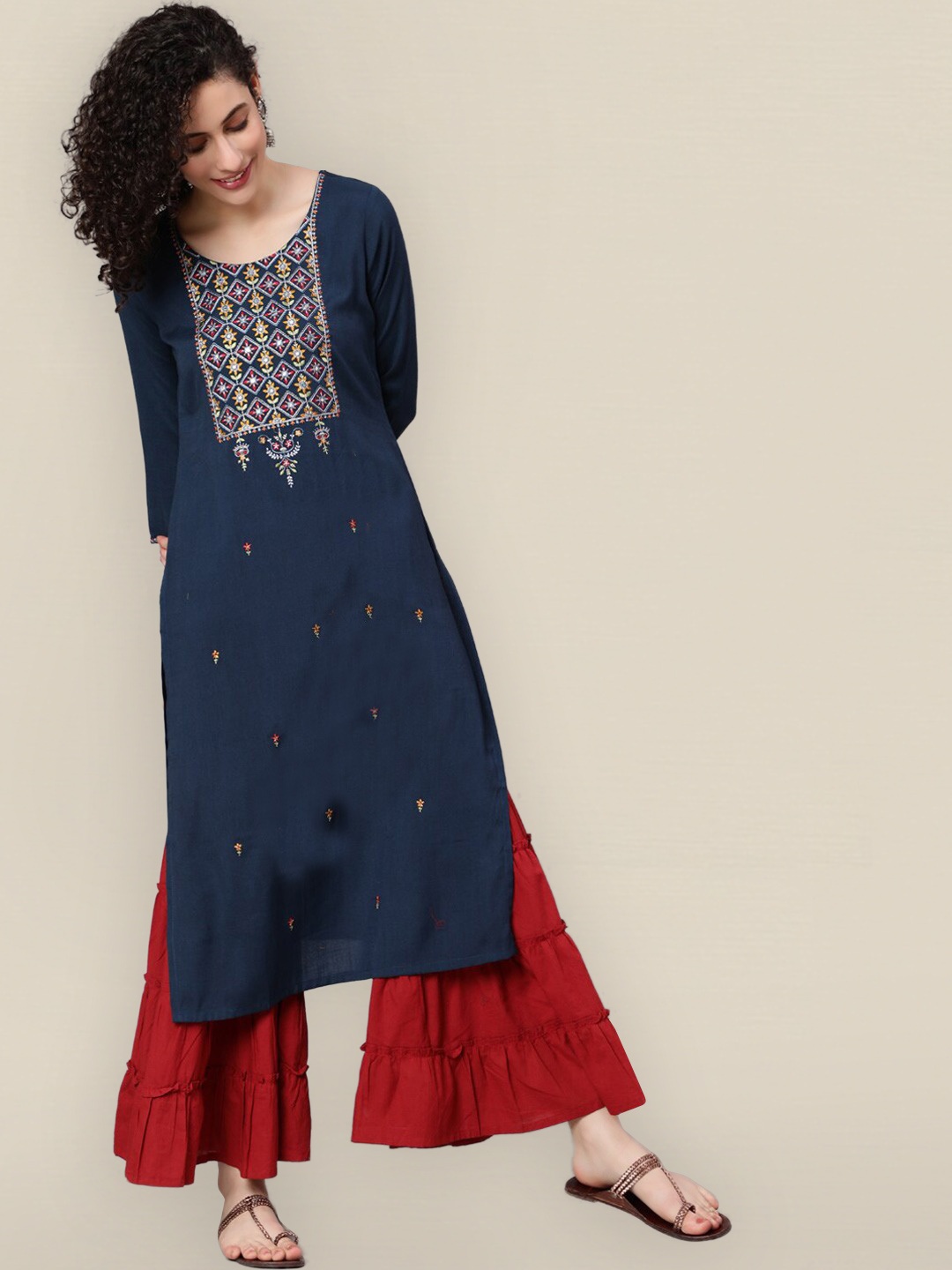 

Sangria Women Navy Blue Floral Yoke Design Thread Work Kurta