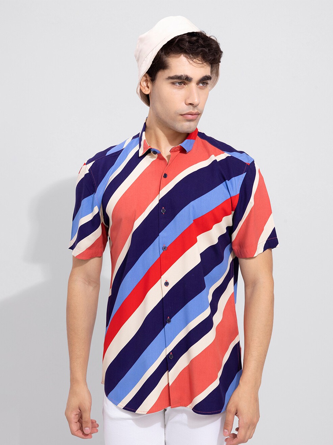 

Snitch Men Blue Slim Fit Striped Casual Shirt