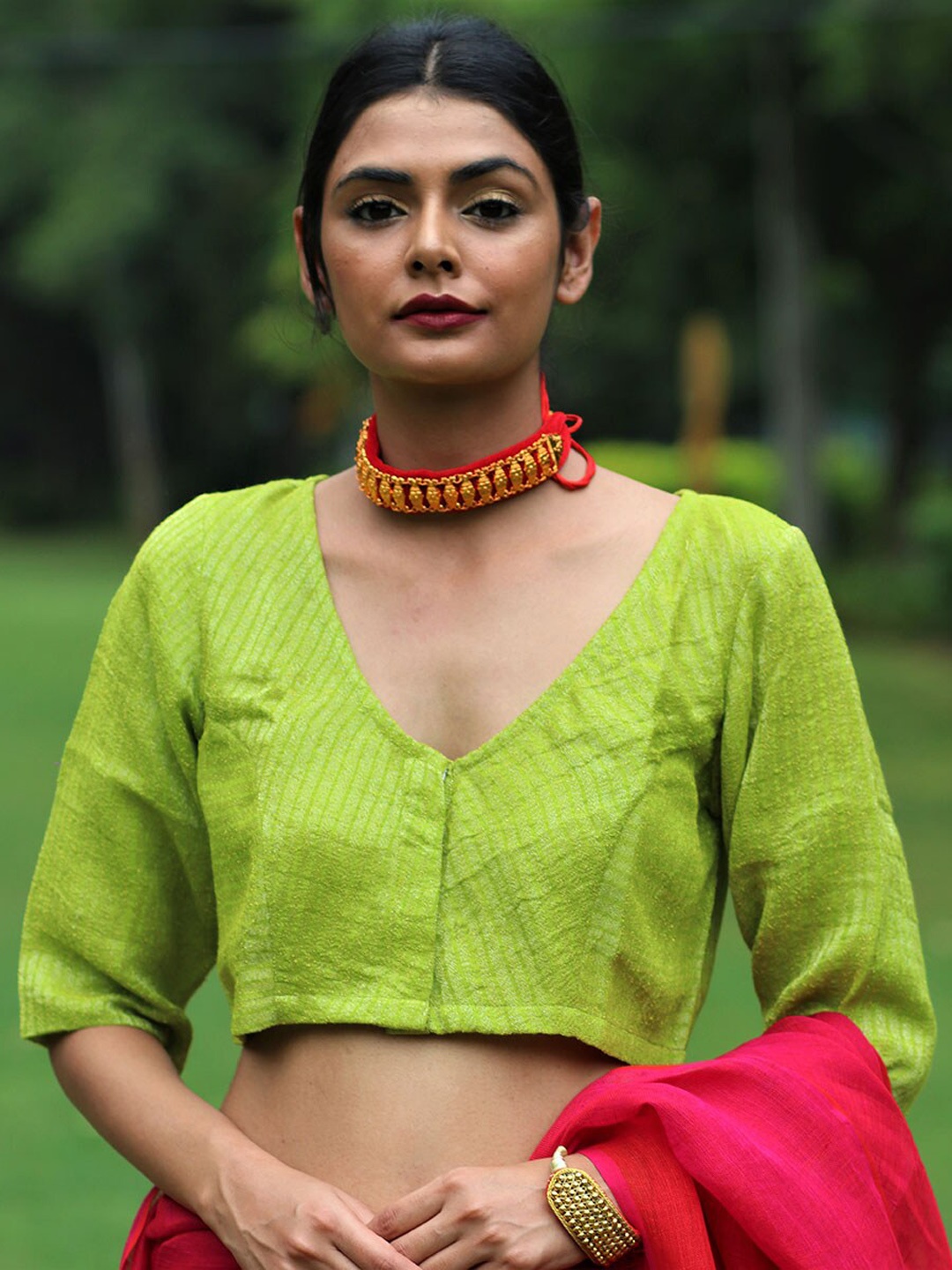 

Chidiyaa Women Lime Green Striped Linen Saree Blouse