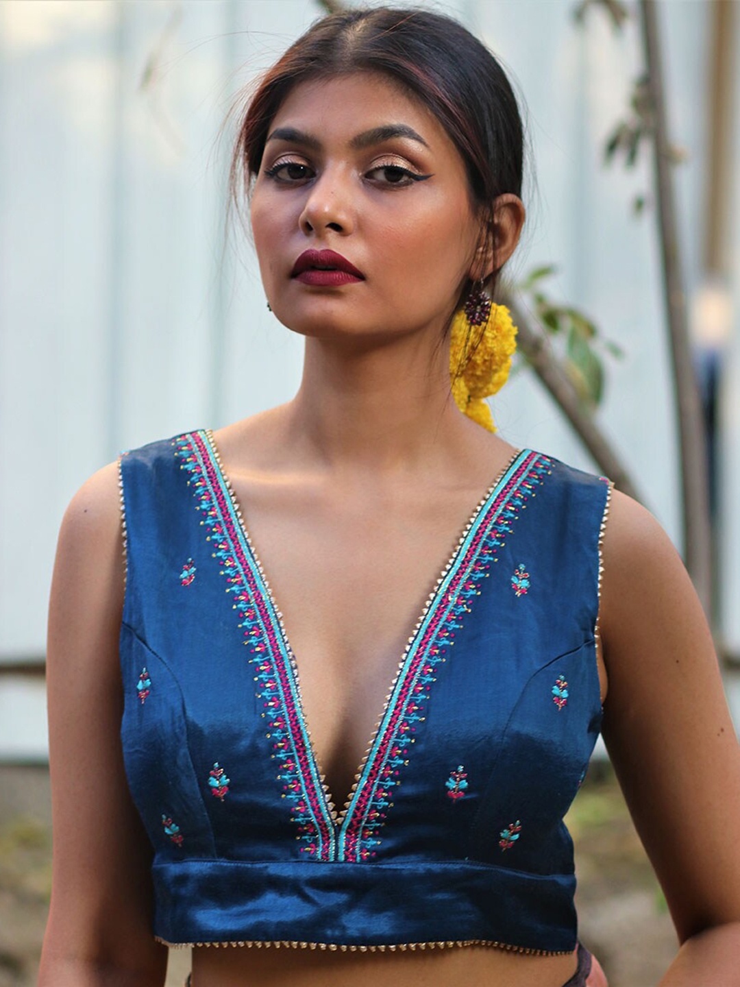 

Chidiyaa Women Blue Hand Embroidered Silk Saree Blouse