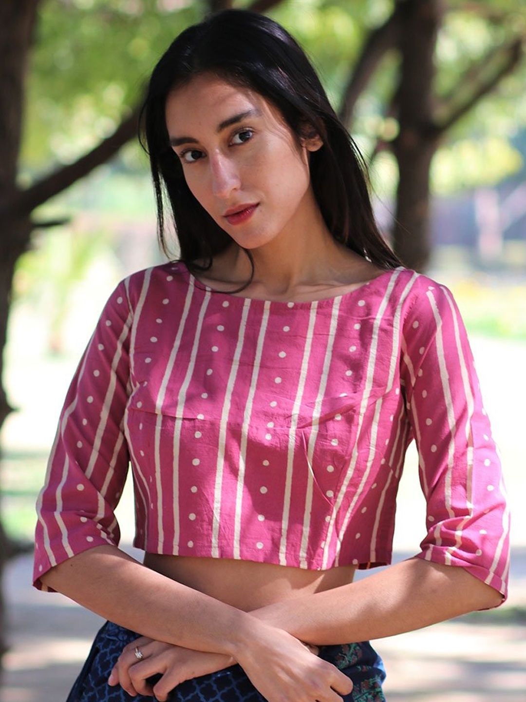 

Chidiyaa Women Pink Striped And Printed Cotton Crop Saree Blouse