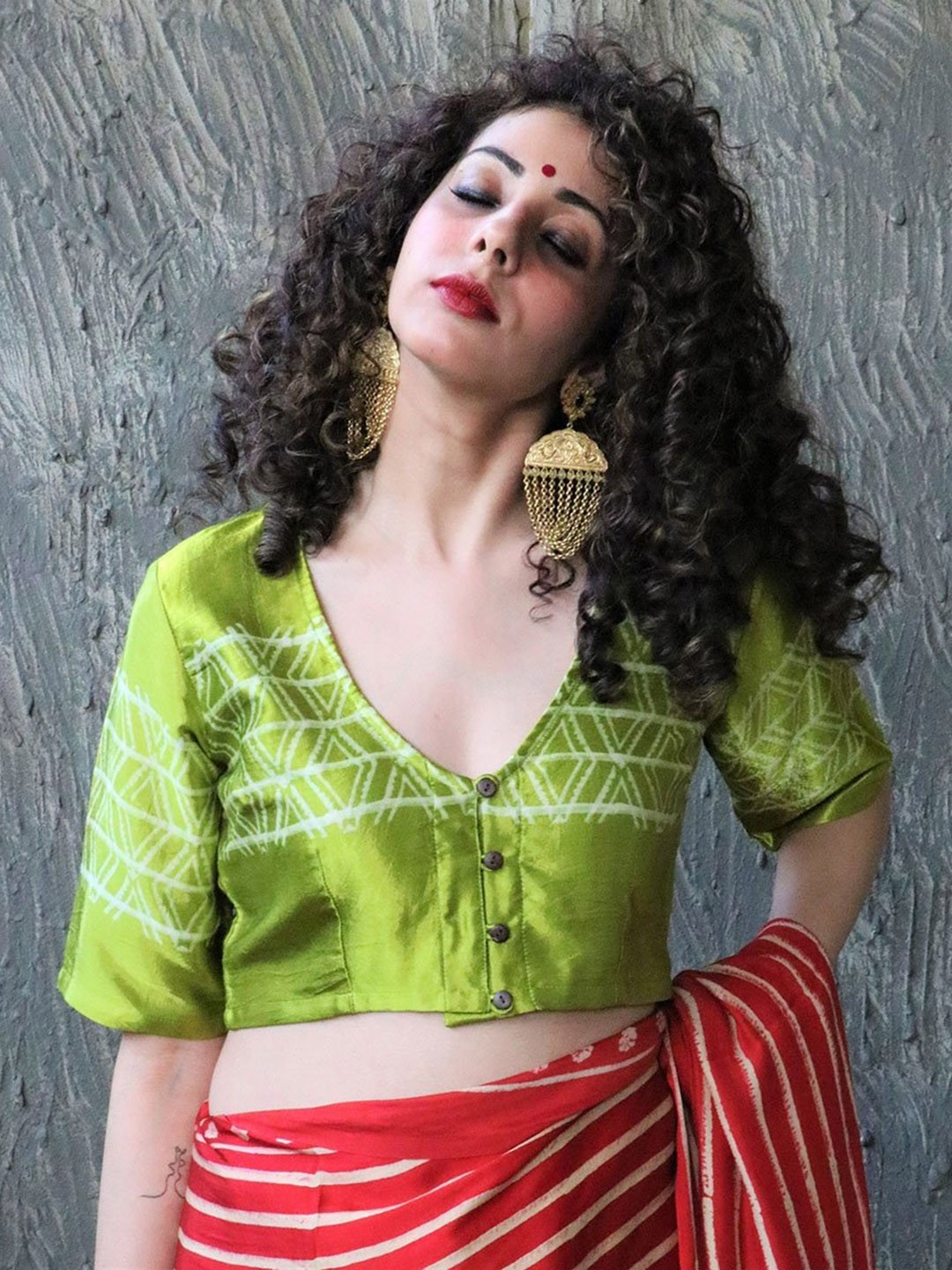

Chidiyaa Women Parrot Green Blockprint Mashru Crop Silk Saree Blouse
