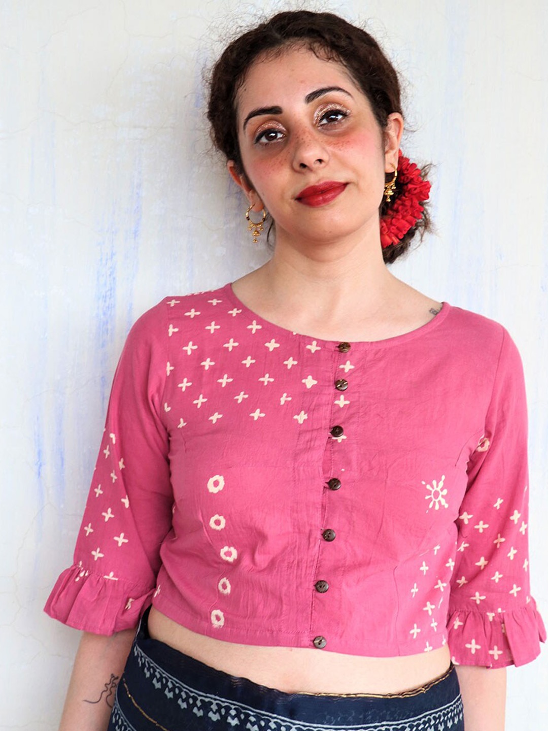 

Chidiyaa Women Pink & White Printed Cotton Frills Saree Blouse