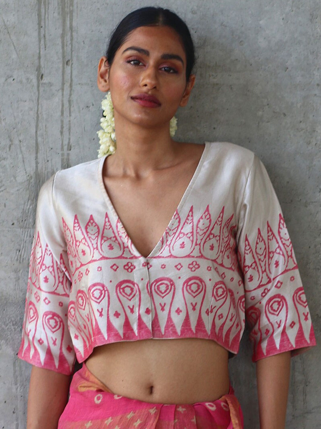 

Chidiyaa Women Pink Block Printed Saree Blouse