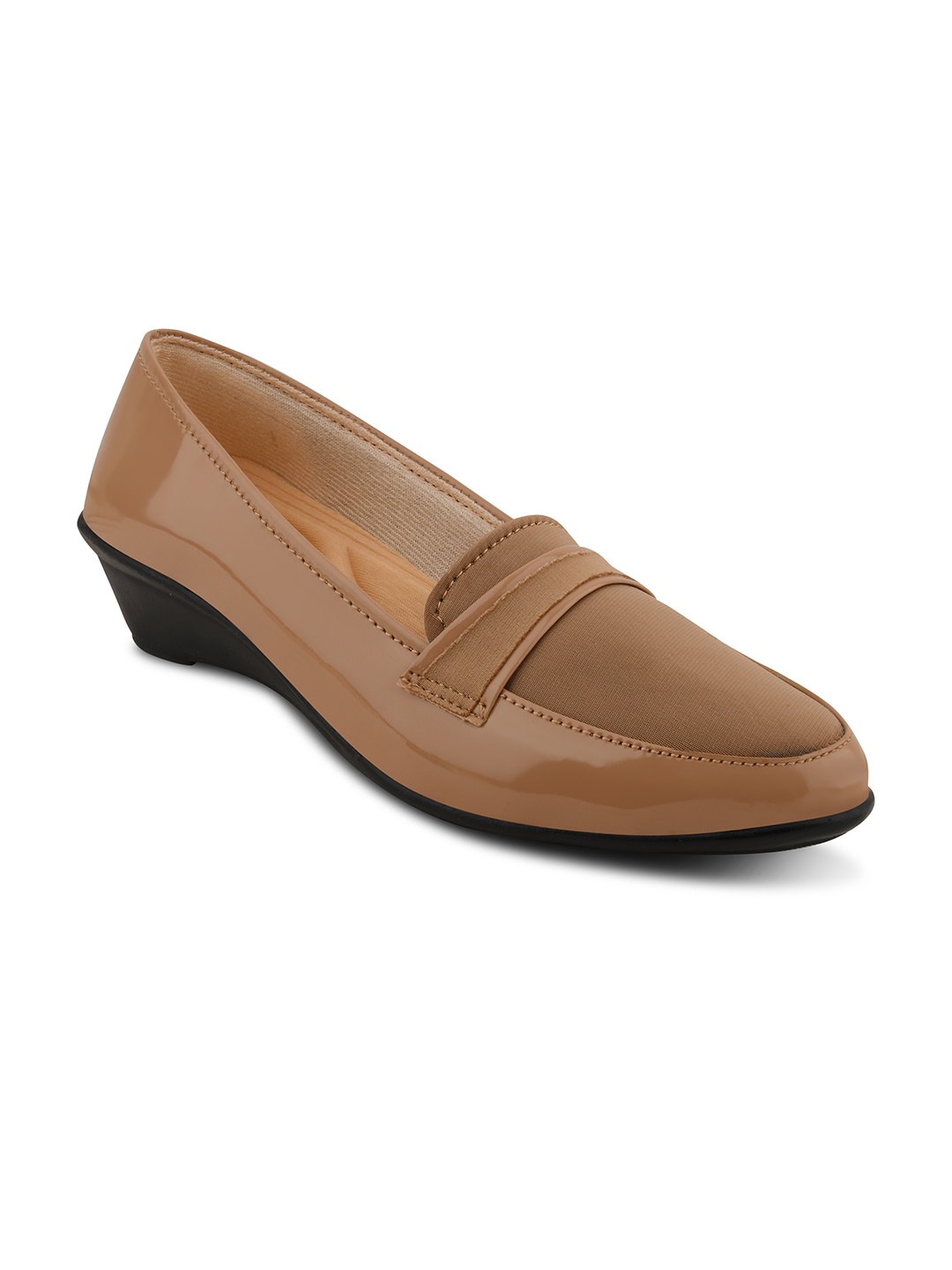 

Smartots Women Beige Textured Ballerinas
