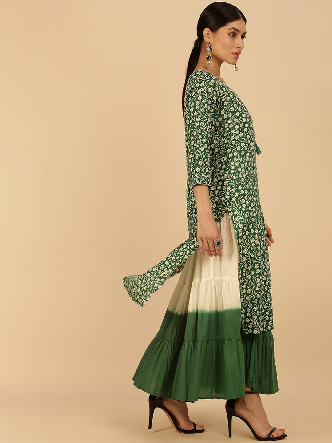 

Soch Women Green & Beige Floral Printed Gotta Patti Kurta