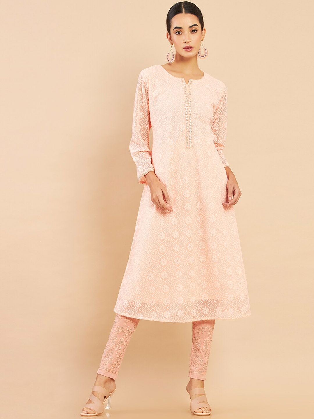 

Soch Women Peach-Coloured Embellished Embroidered Georgette Kurta