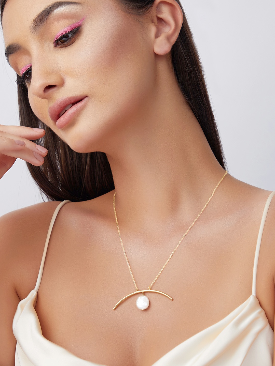 

Rubans Voguish Gold-Plated Necklace
