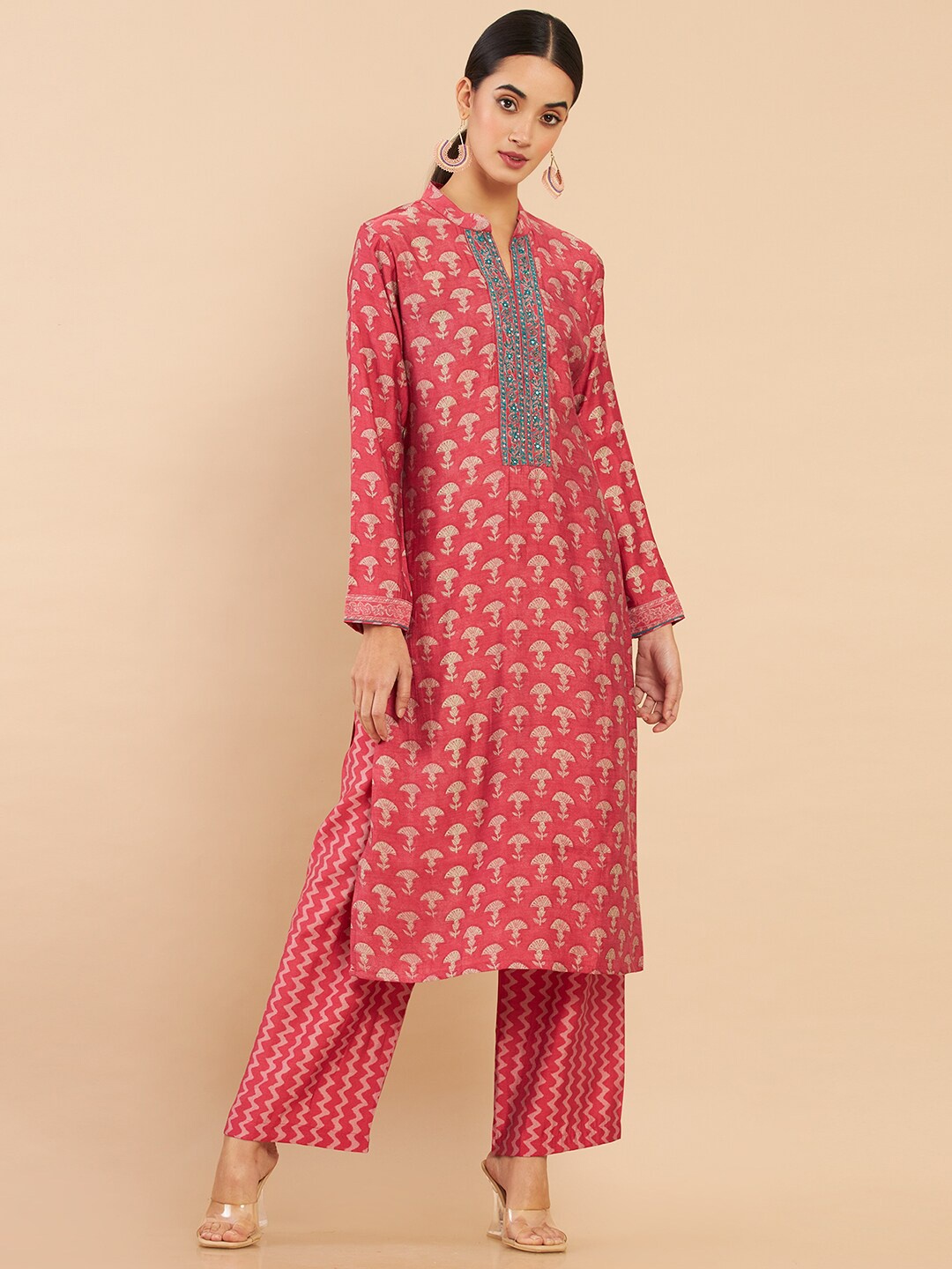 

Soch Women Pink Ethnic Motifs Printed Kurta with Trouser