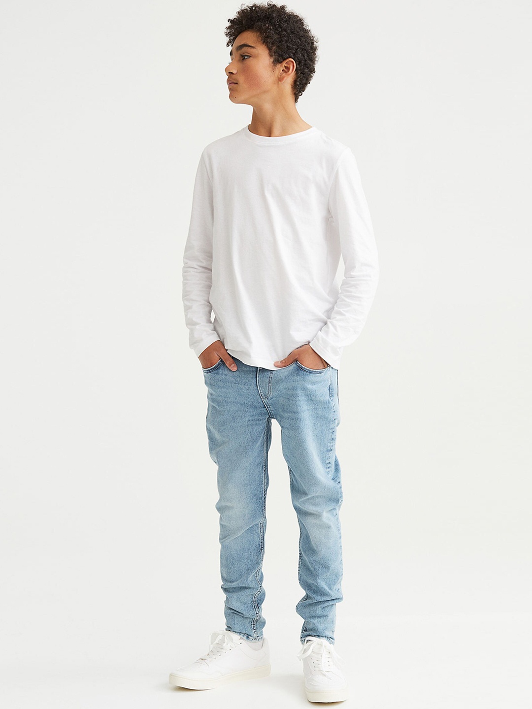 

H&M Boys Blue Solid Super Soft Denim Joggers