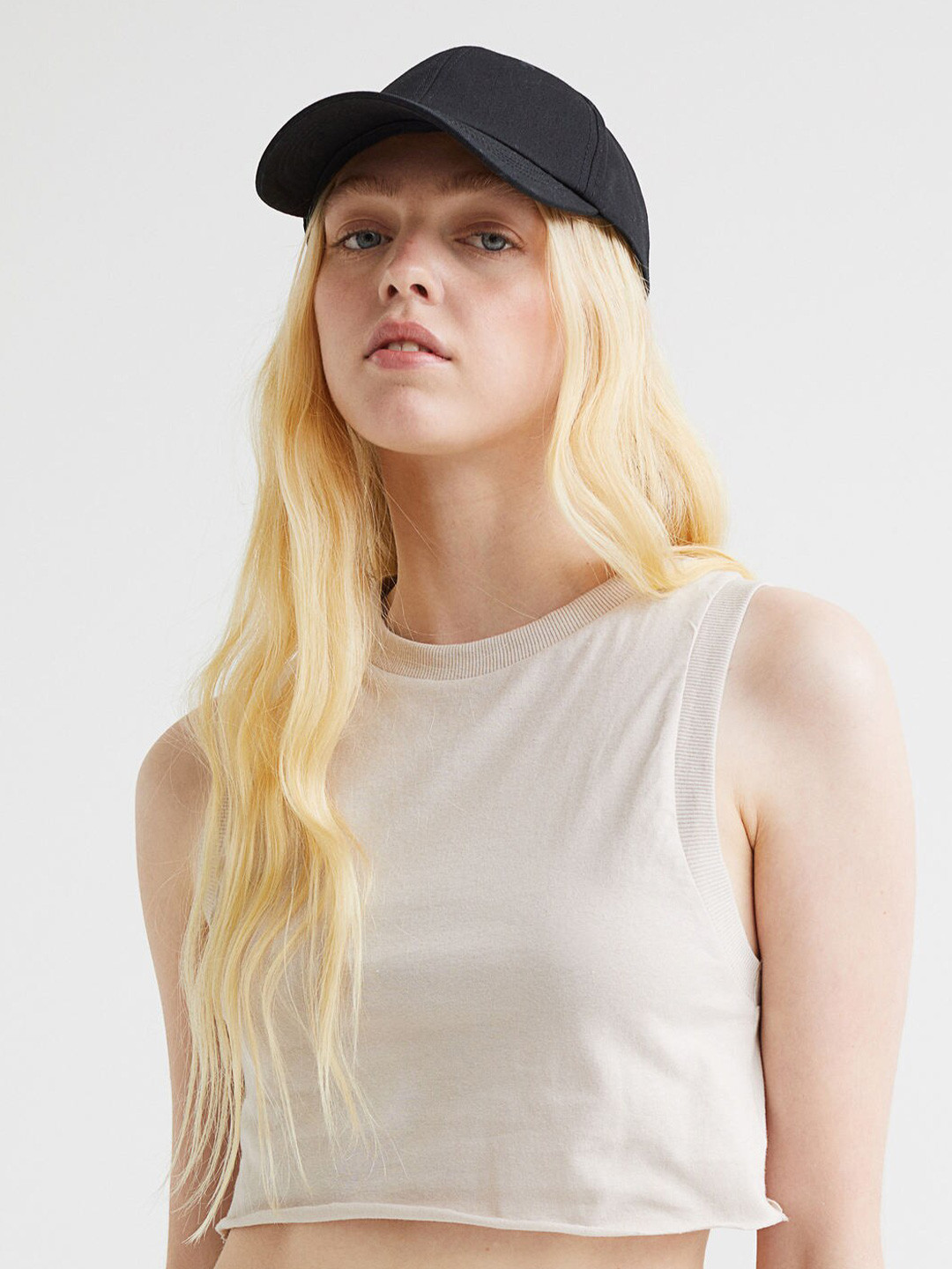 

H&M Women Beige Cropped Vest Top