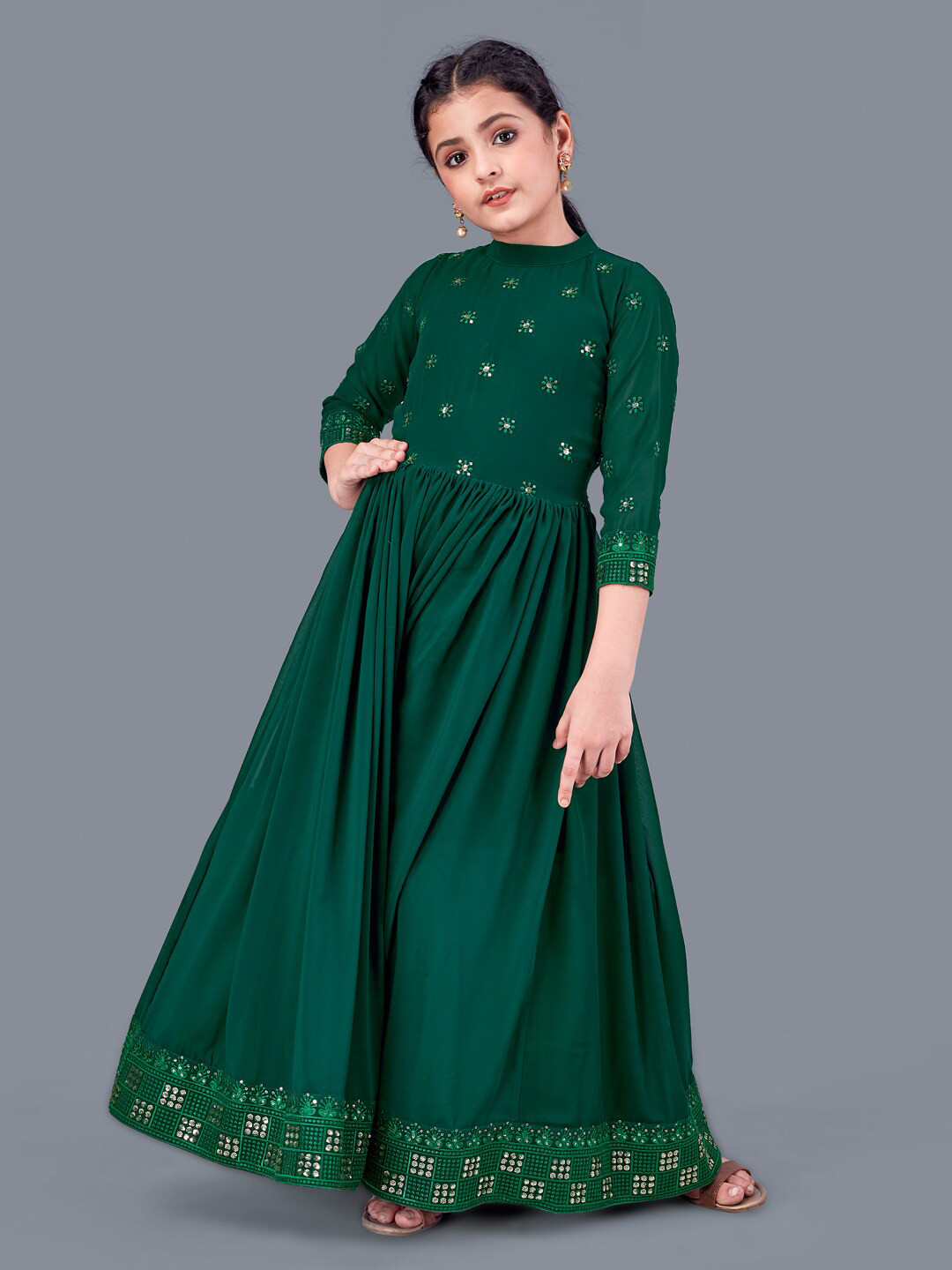 

FASHION DREAM Green Georgette Ethnic Fit & Flared Maxi Dress