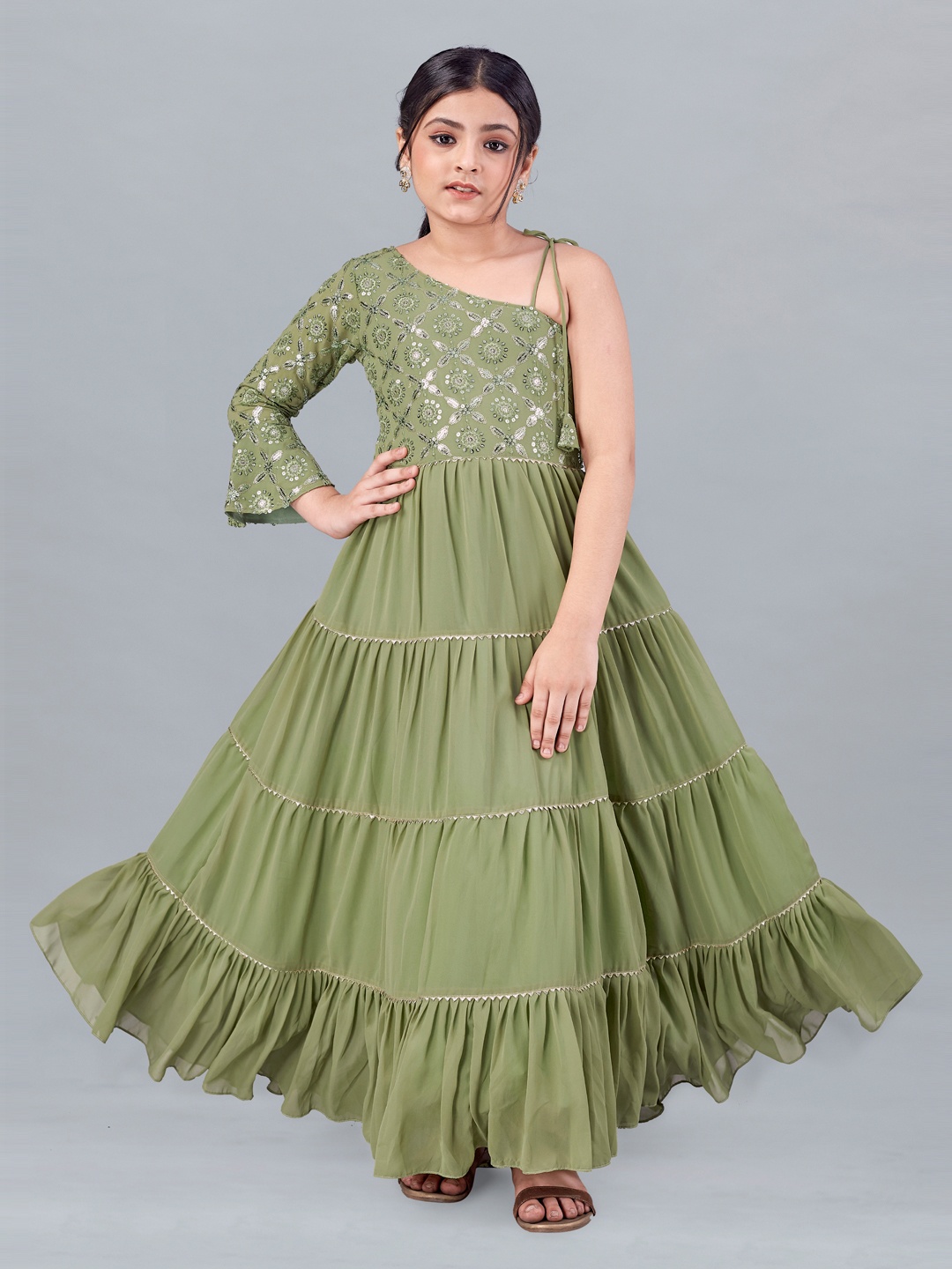 

FASHION DREAM Girls Green Georgette One Shoulder Sequinned Fit & Flared Maxi Ethnic Dress