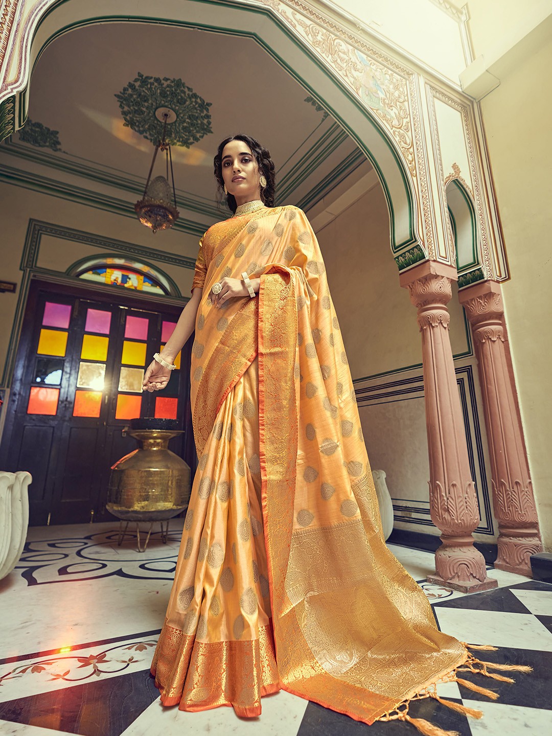 

elora Yellow & Silver-Toned Woven Design Silk Blend Banarasi Saree
