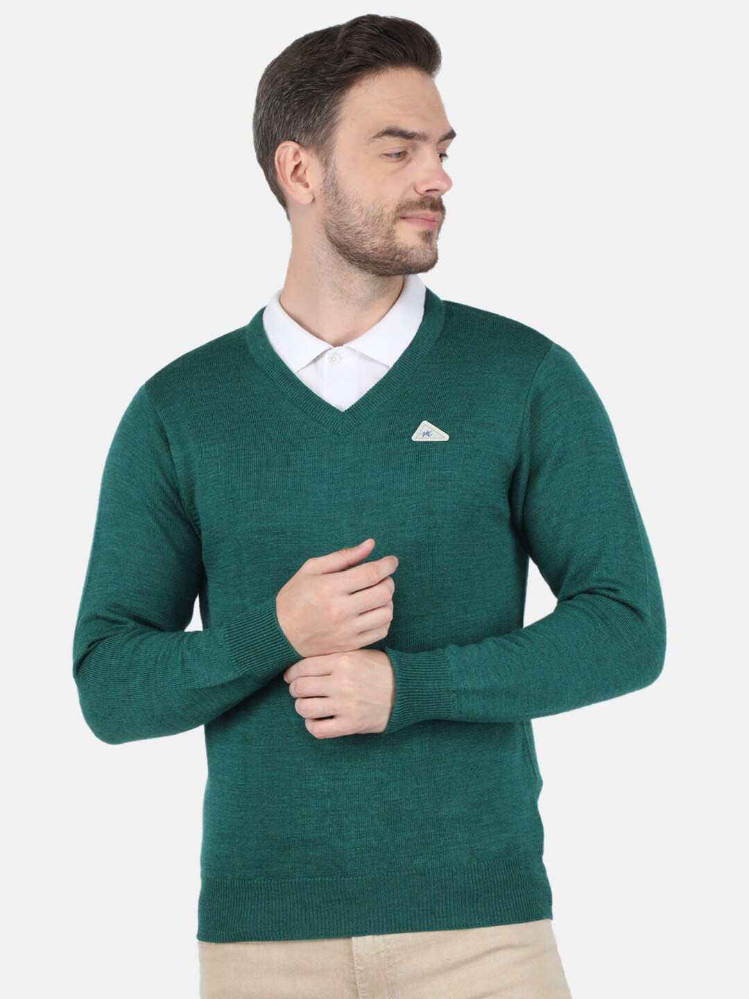 

Monte Carlo Men Green Solid Sweater
