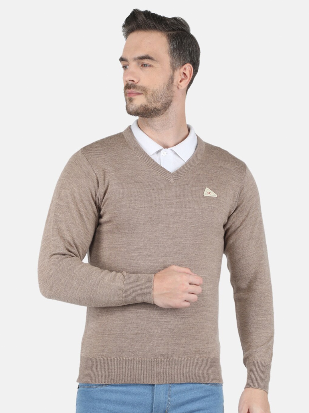 

Monte Carlo Men Beige V Neck Pullover Sweaters