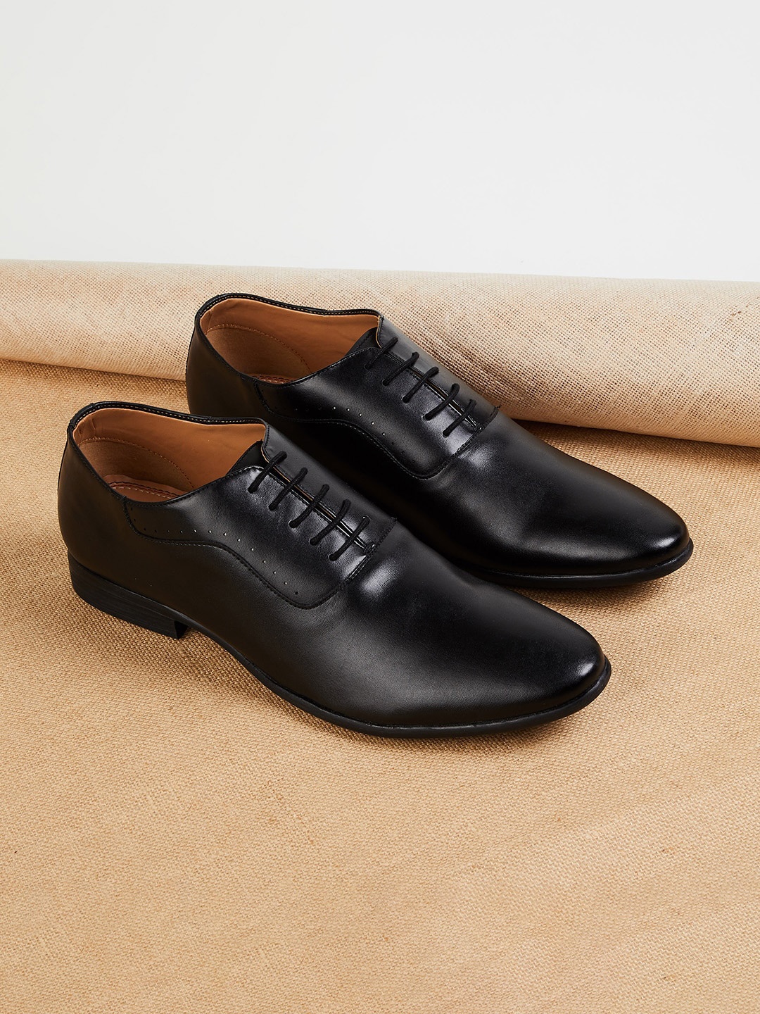 

CODE by Lifestyle Men Black Solid Formal Brogues