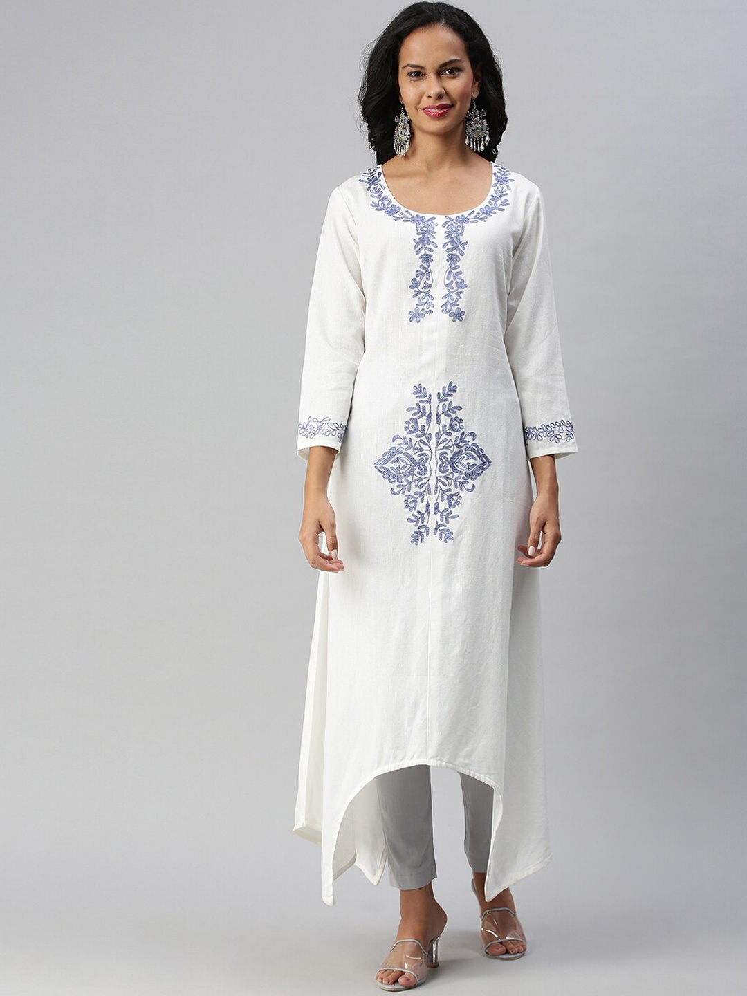 

Soch Women White & Blue Floral Embroidered Asymmetric Crepe Kurta