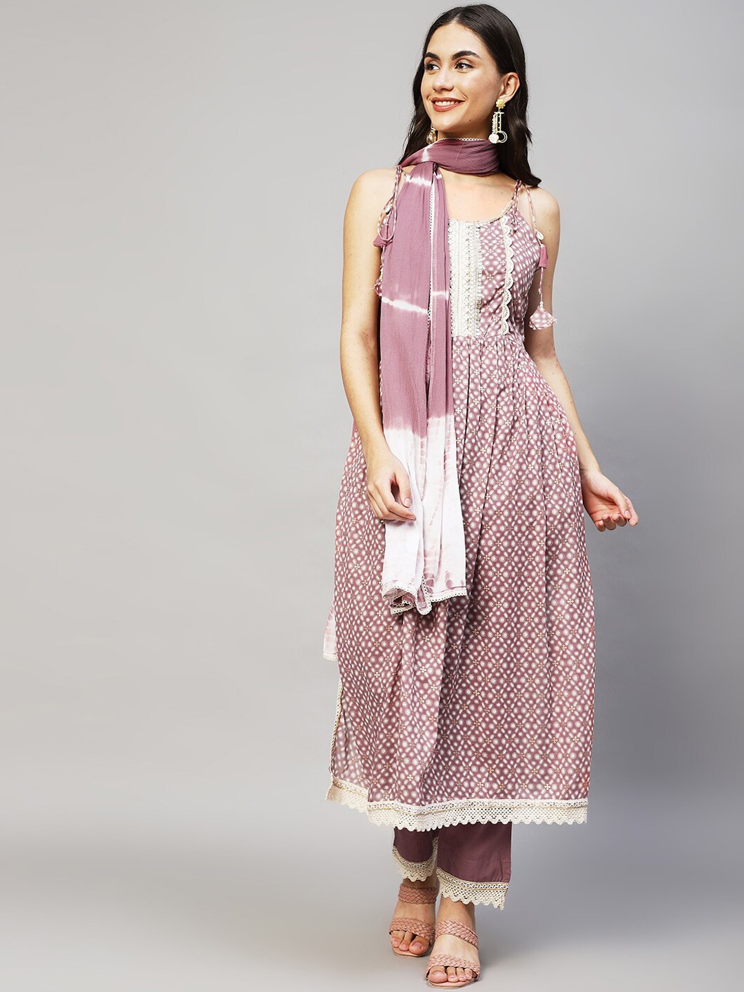 

Envy Me by FASHOR Women Mauve Floral Printed Kurta with Trousers & With Dupatta