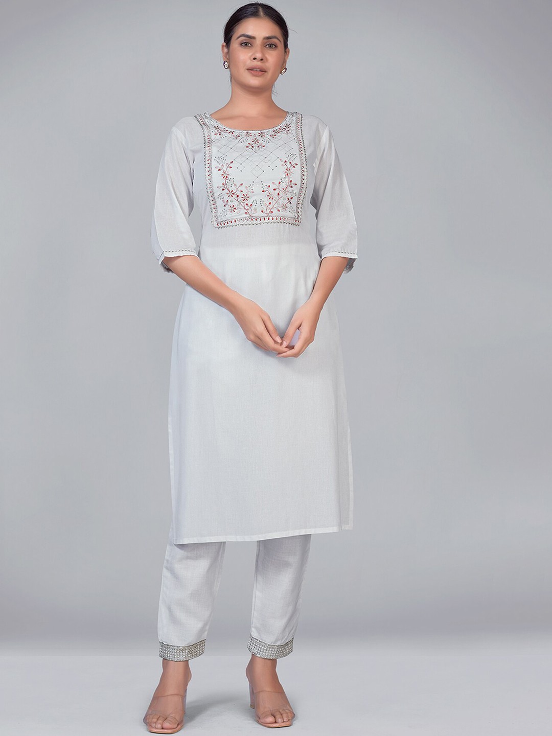 

MONJOLIKA FASHION Women White Floral Embroidered Kurta with Trousers