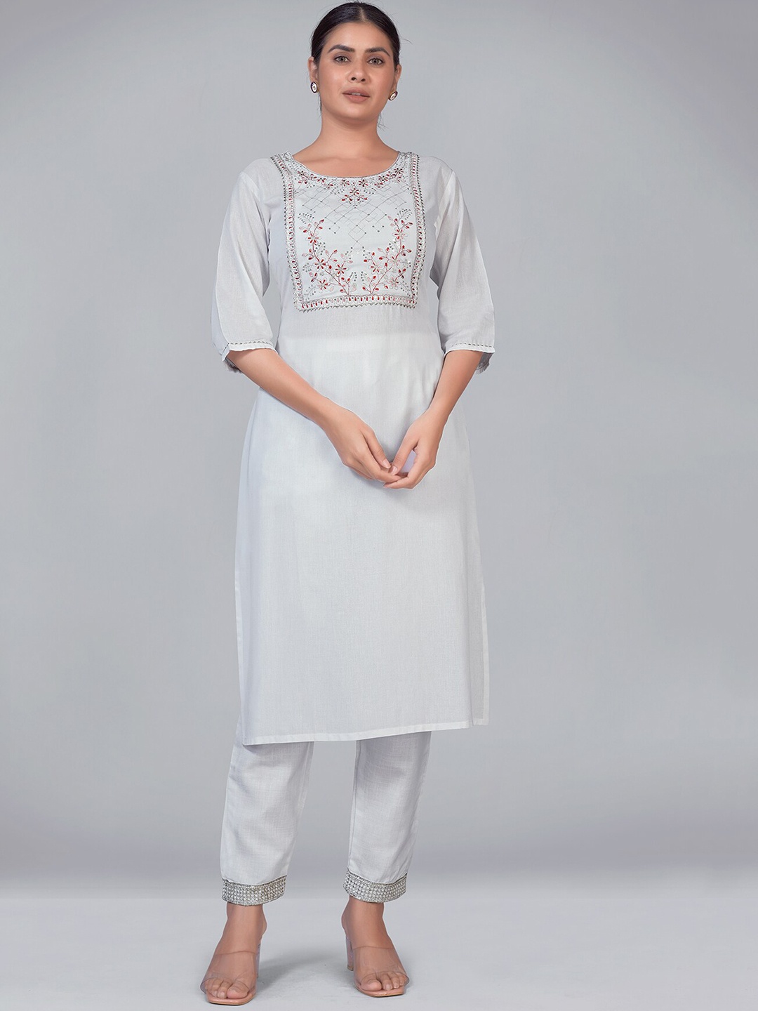 

MONJOLIKA FASHION Women White Floral Embroidered Kurti With Trousers