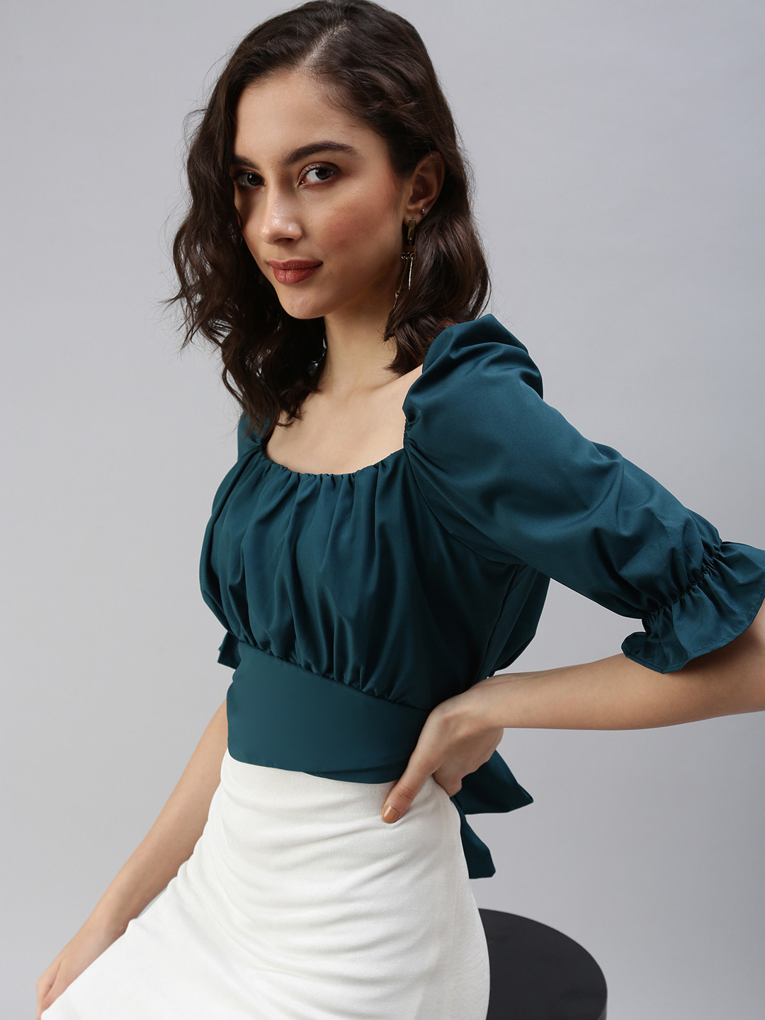 

SHOWOFF Green Crepe Crop Top