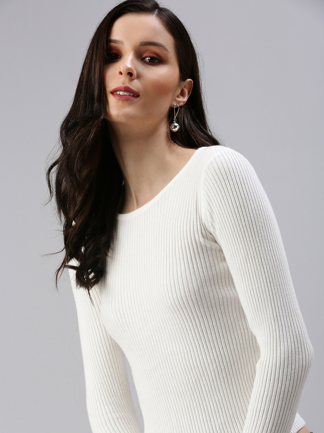 

SHOWOFF White Solid Acrylic Fitted Top