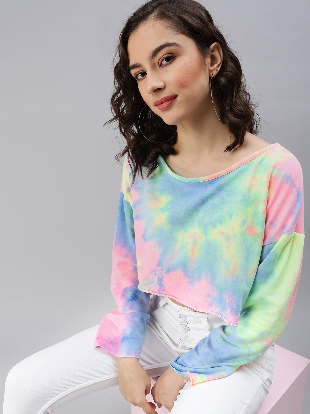 

SHOWOFF Blue & Green Dyed Extended Sleeves Crop Top