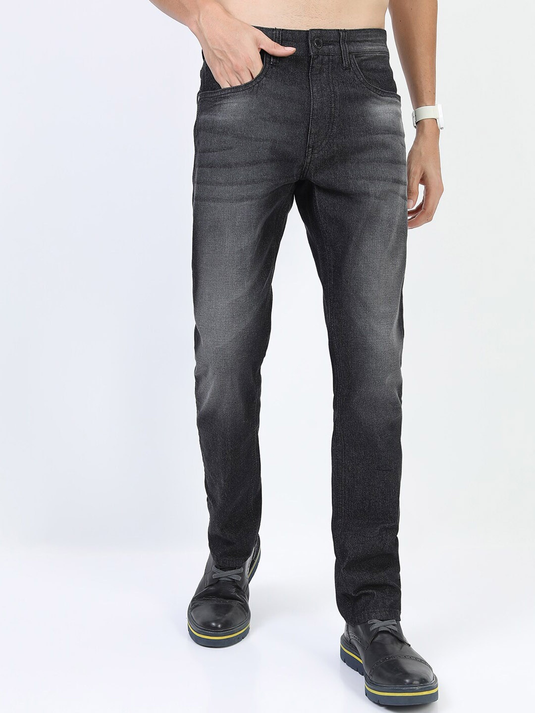 

HIGHLANDER Men Grey Straight Fit Heavy Fade Stretchable Jeans