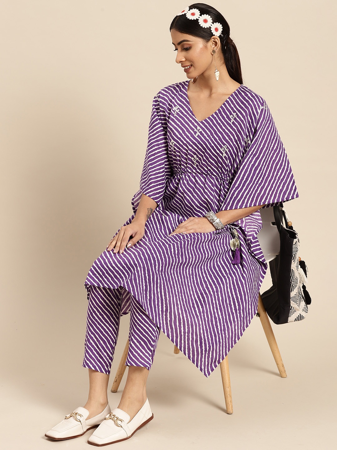 

Sangria Women Purple Leheriya Printed Gotta Patti Pure Cotton Kurta with Trousers