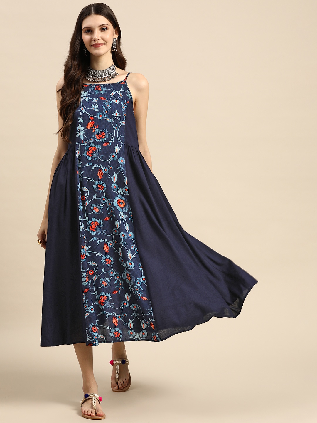 

Sangria Navy Blue & Blue Floral Midi Dress