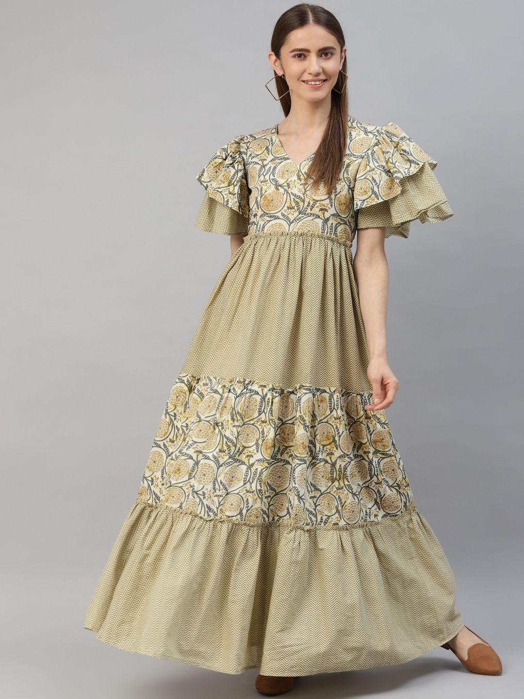 

kipek Off White & Yellow Striped Tiered Maxi Dress