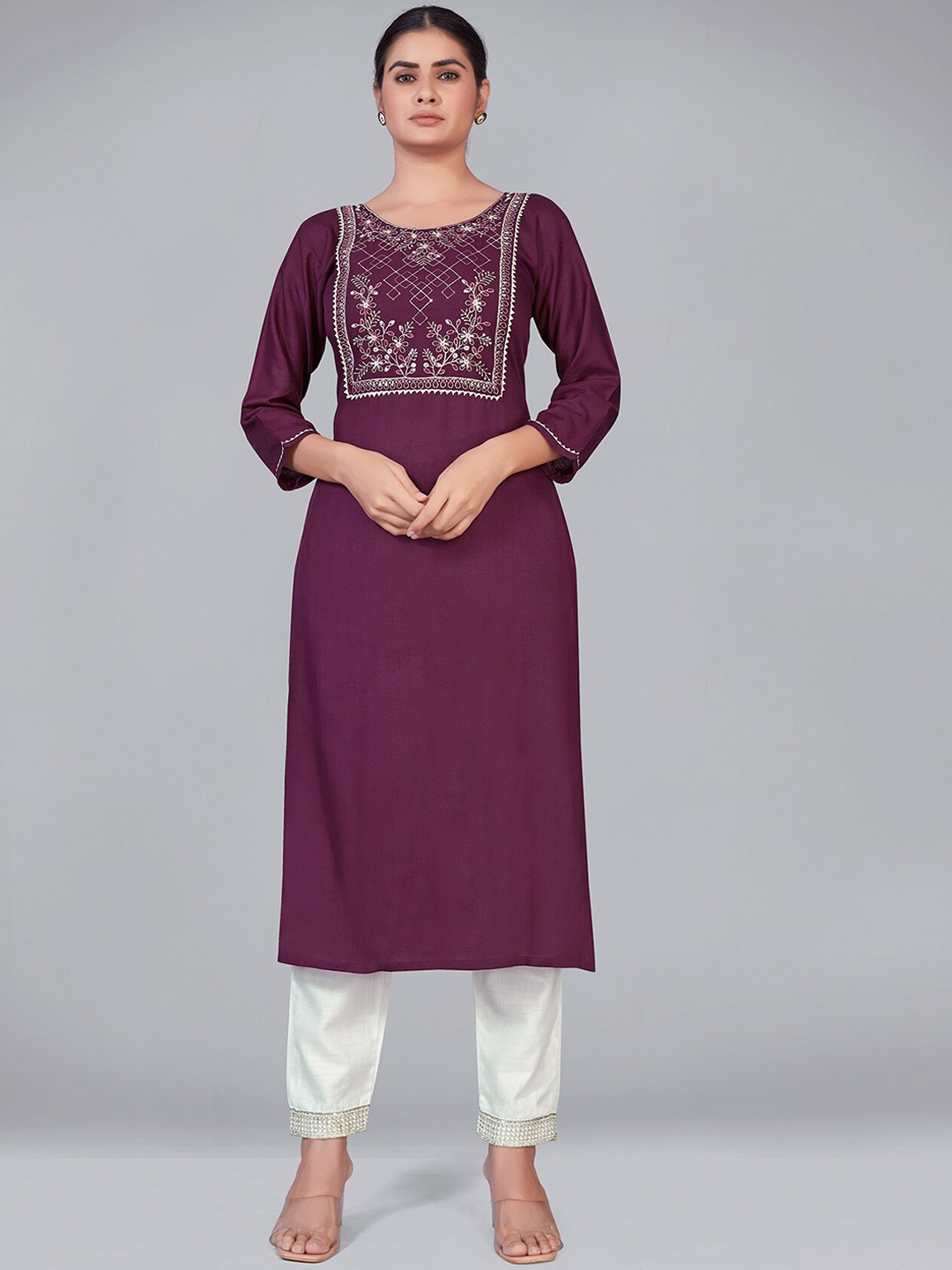 

MONJOLIKA FASHION Women Purple Yoke Design Straight Kurta with Trousers