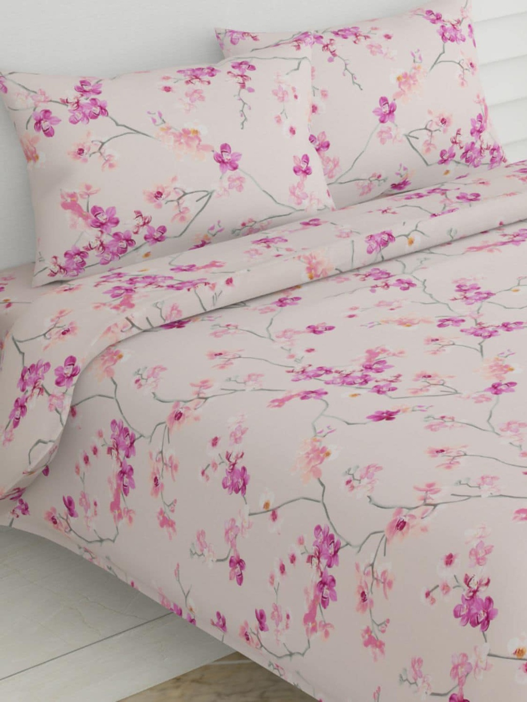 

haus & kinder Pink Floral 186 TC Queen Bedsheet with 2 Pillow Covers