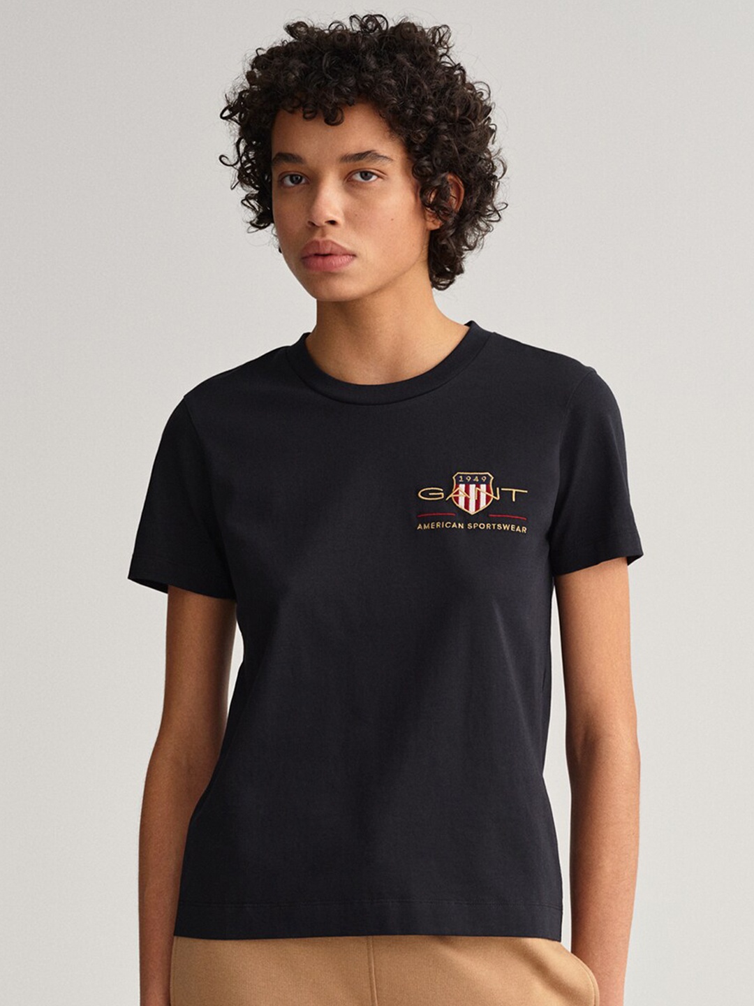 

GANT Women Black T-shirt