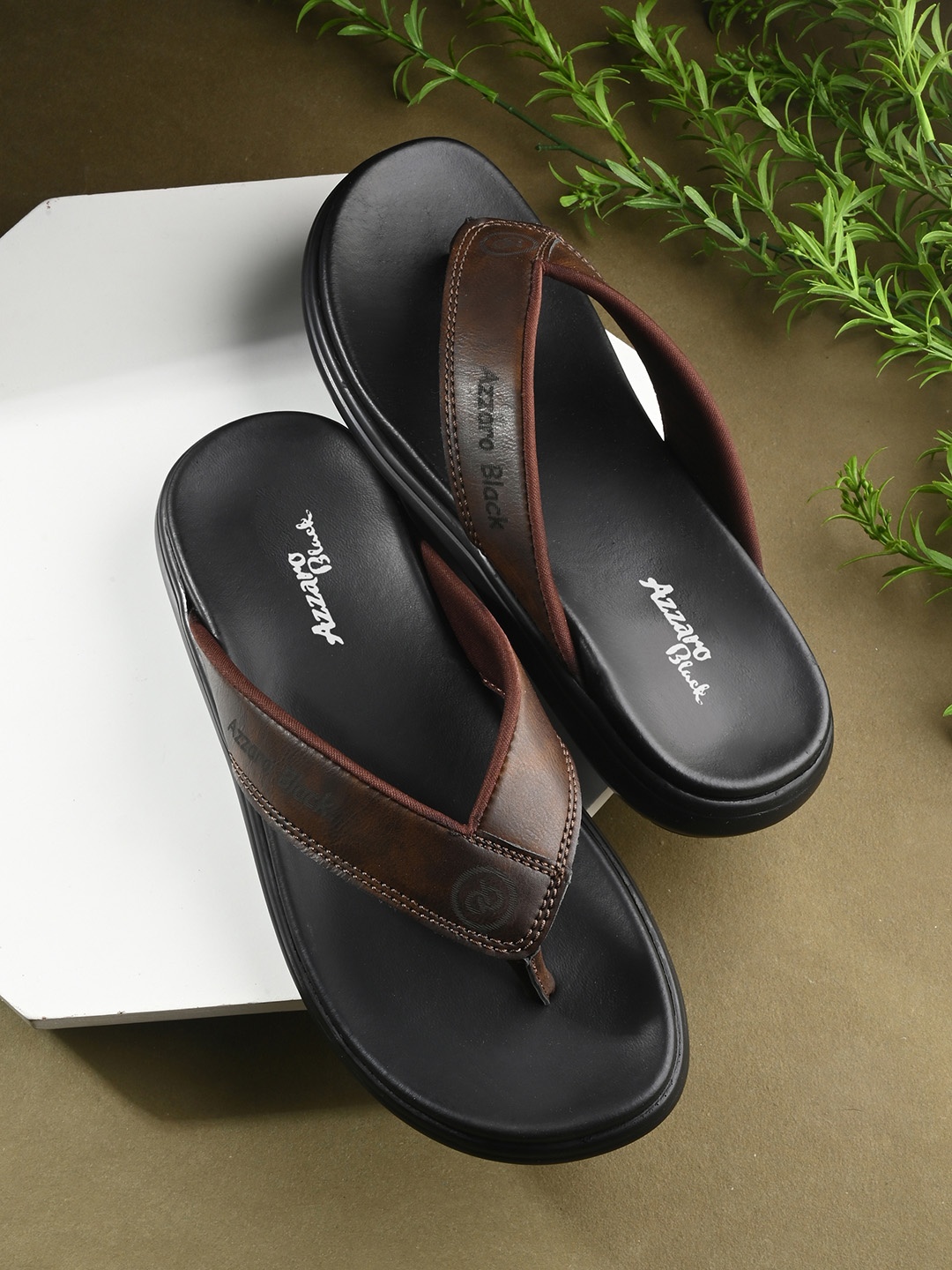 

Azzaro Black Men Brown & Black Thong Flip-Flops