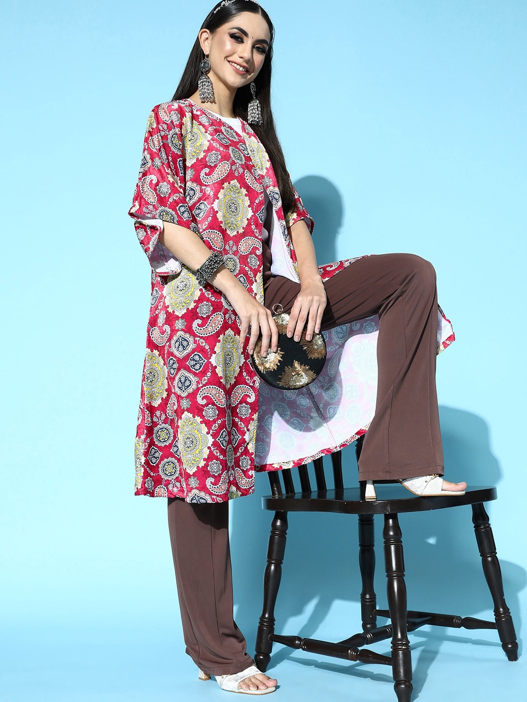 

InWeave Women Red Print Parade Velvet Fusion Shrug