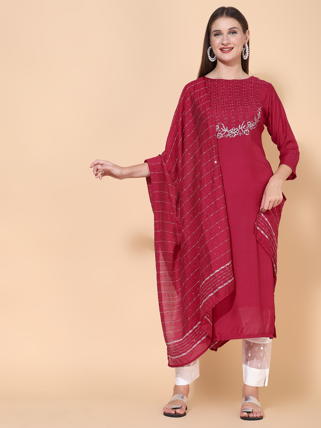 

FASHOR Women Ruby Pink Yoke Design Thread Work Kurta