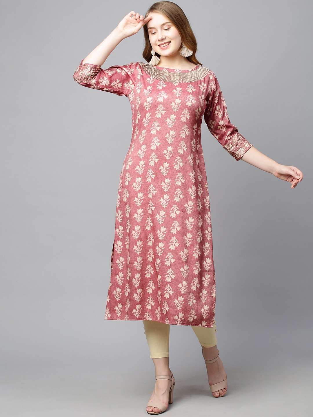 

FASHOR Women Mauve Floral Embellished Thread Work Kurta