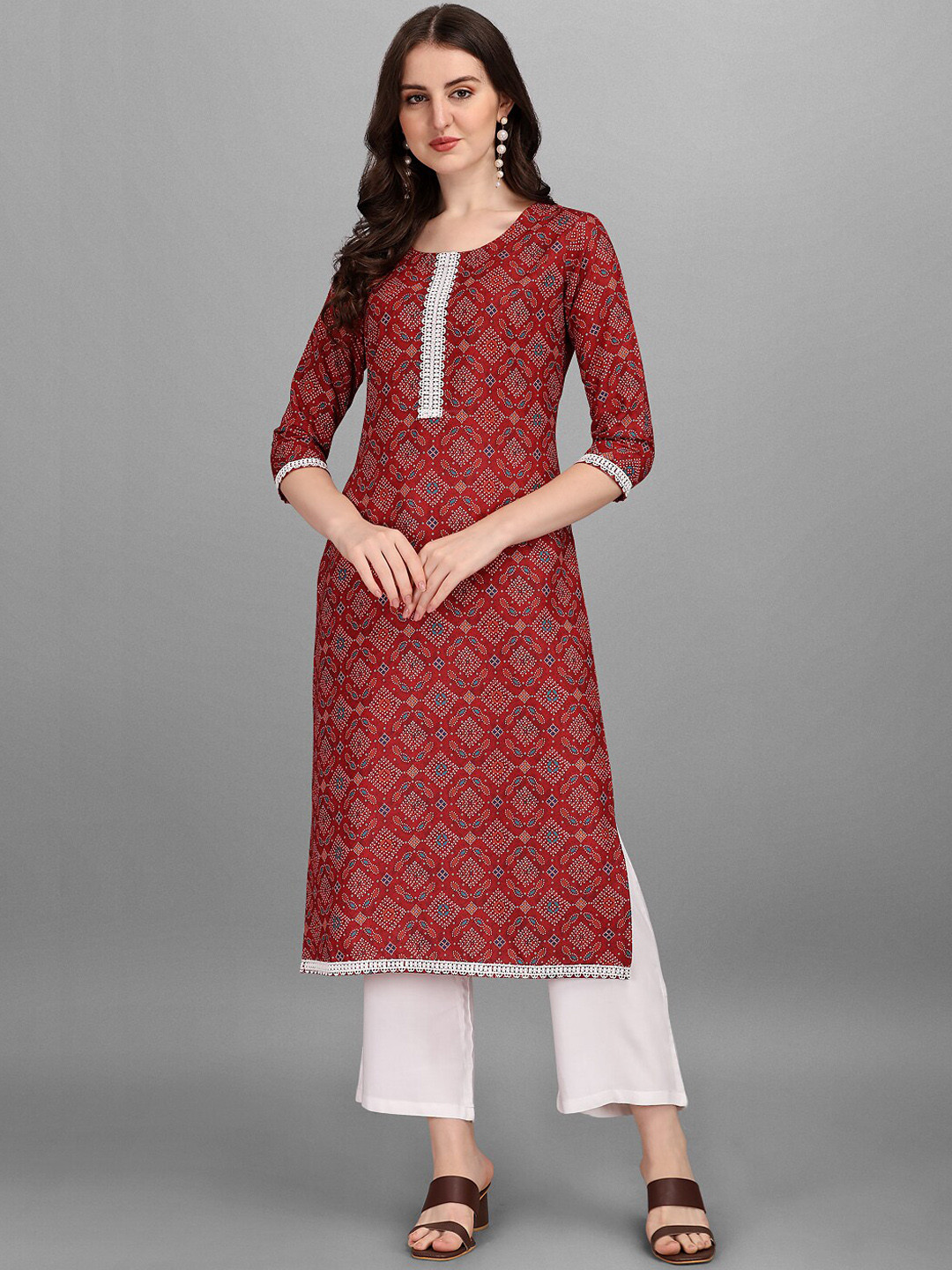 

VeBNoR Women Red Ethnic Motifs Printed Kurta