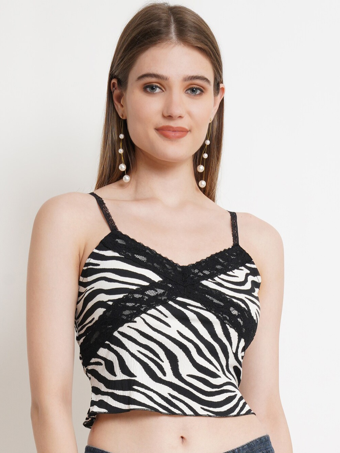 

Popwings Women Black Animal Print Crop Top