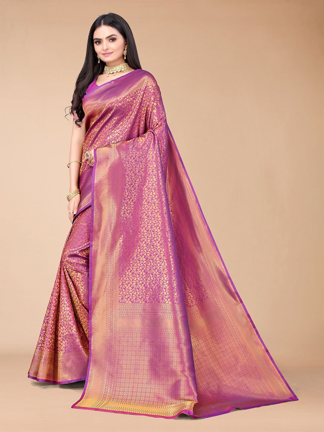 

Mitera Purple & Gold-Toned Ethnic Motifs Zari Silk Blend Kanjeevaram Saree