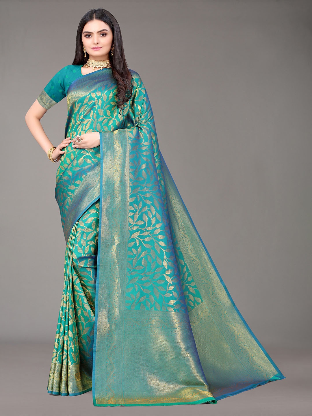 

Nimayaa Green & Gold-Toned Woven Design Zari Silk Blend Kanjeevaram Saree