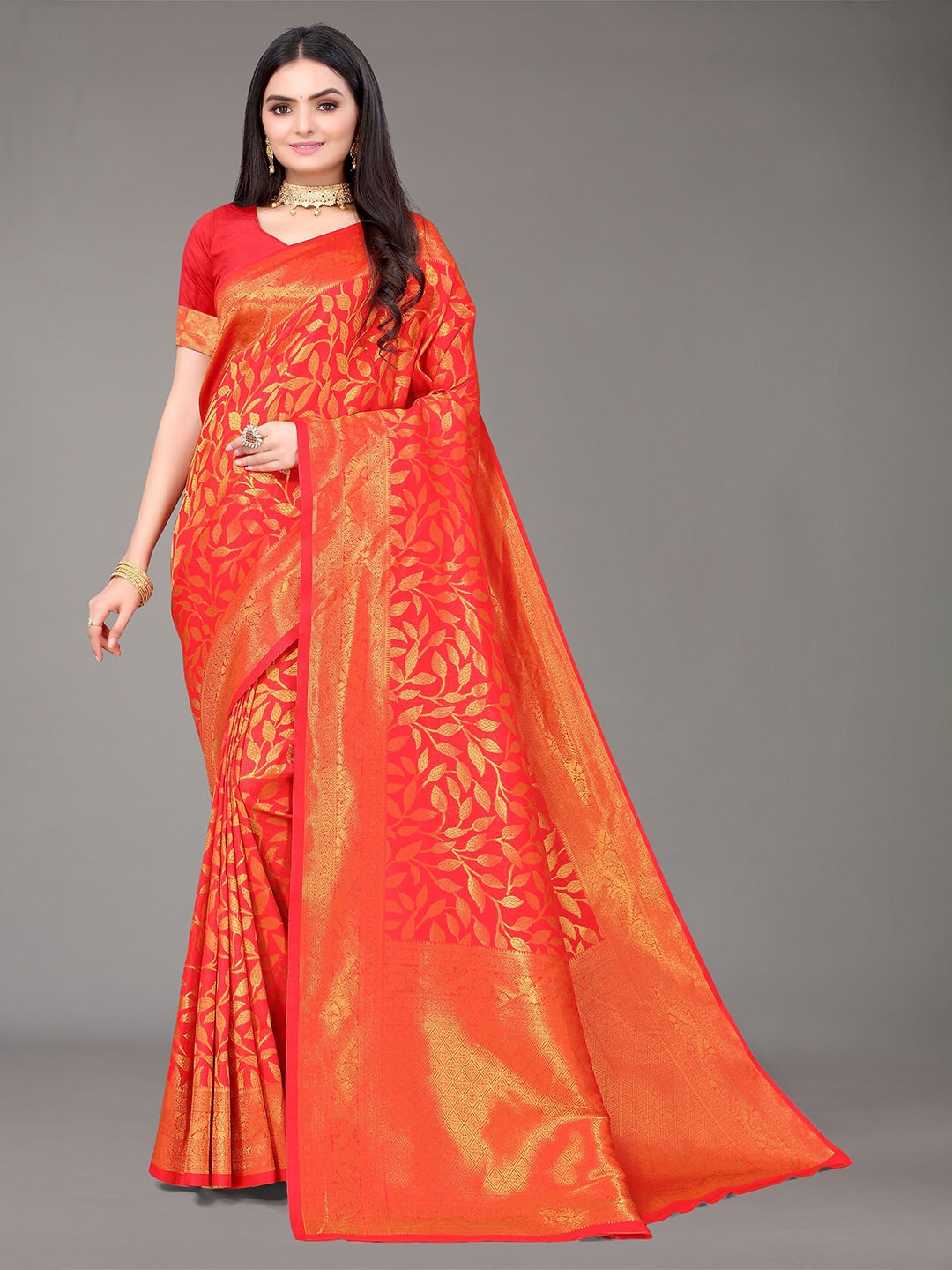 

Nimayaa Red & Gold-Toned Floral Zari Silk Blend Kanjeevaram Saree