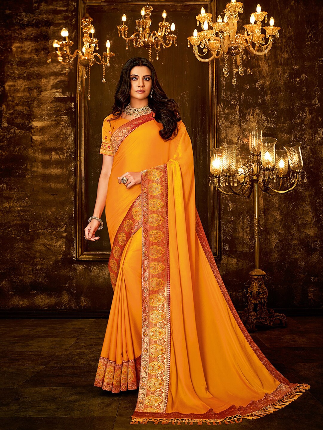 

Shaily Women Mustard & Gold-Toned Saree