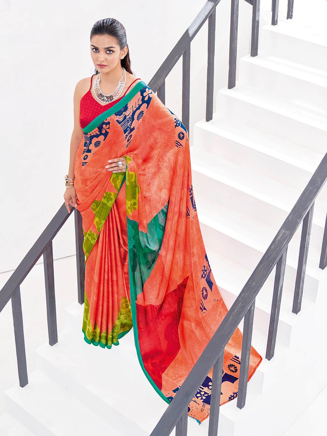 

Shaily Peach & Green Floral Pure Chiffon Saree With Unstitched Blouse Piece