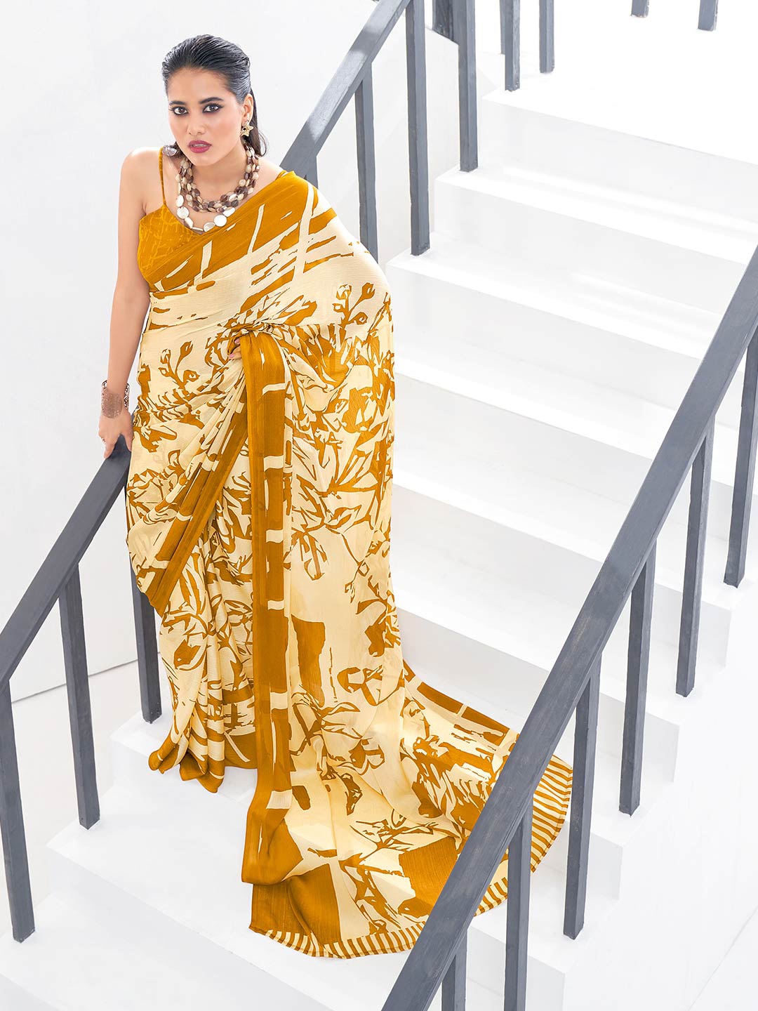 

Shaily Cream-Coloured & Brown Abstract Pure Chiffon Saree Comes With A Blouse