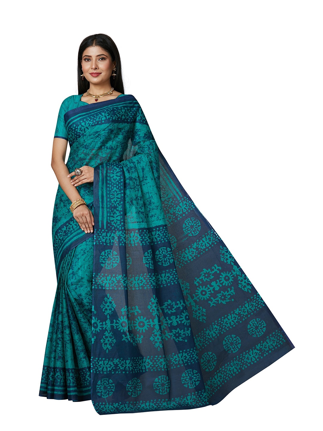 

SHANVIKA Women Batik Print Pure Cotton Saree With Blouse Piece, Green
